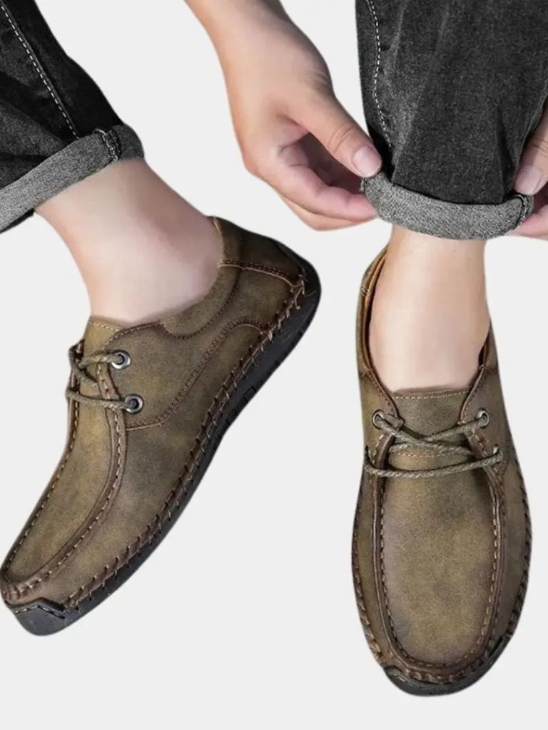 Classic Wanderer Men's Shoes - Crown & Cuff