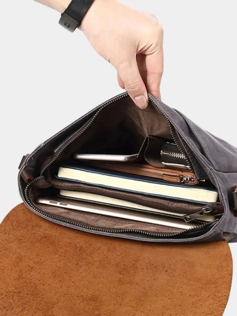 Windsor Messenger Shoulder Bag - Crown & Cuff