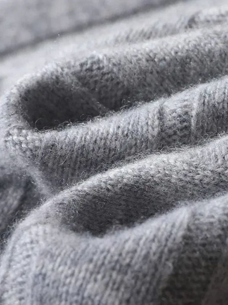 100% Merino Wool Pullover Sweater Vest - Crown & Cuff