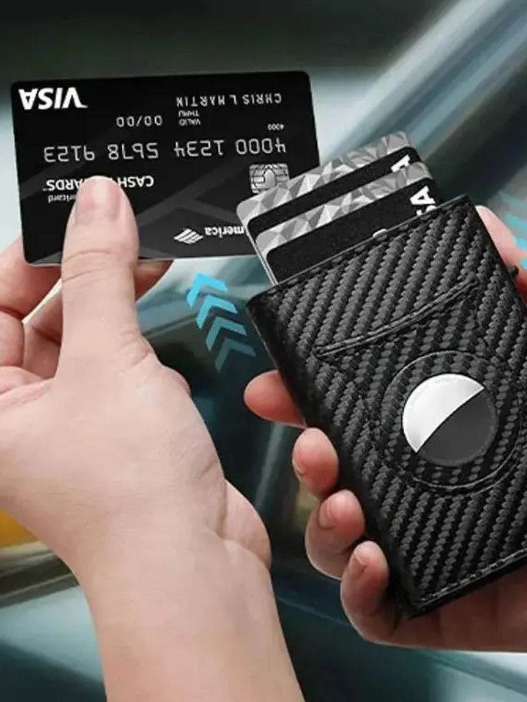 Carbon Fiber Wallet with Air Tag Holder RFID Blocking - Crown & Cuff