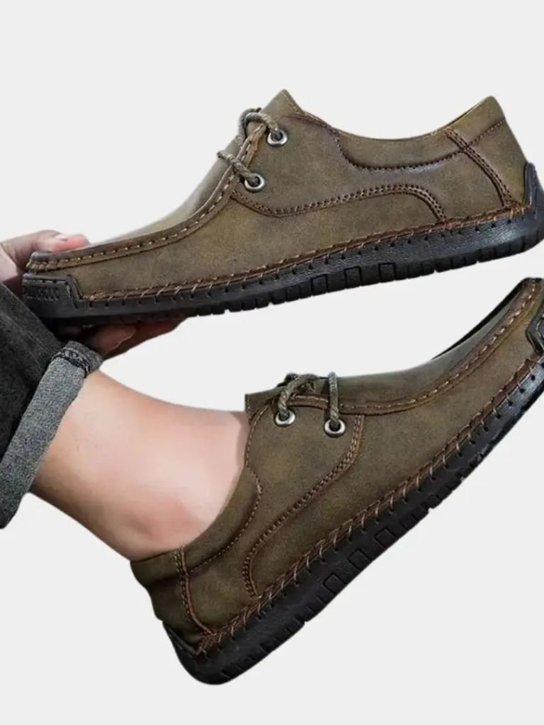 Classic Wanderer Men's Shoes - Crown & Cuff