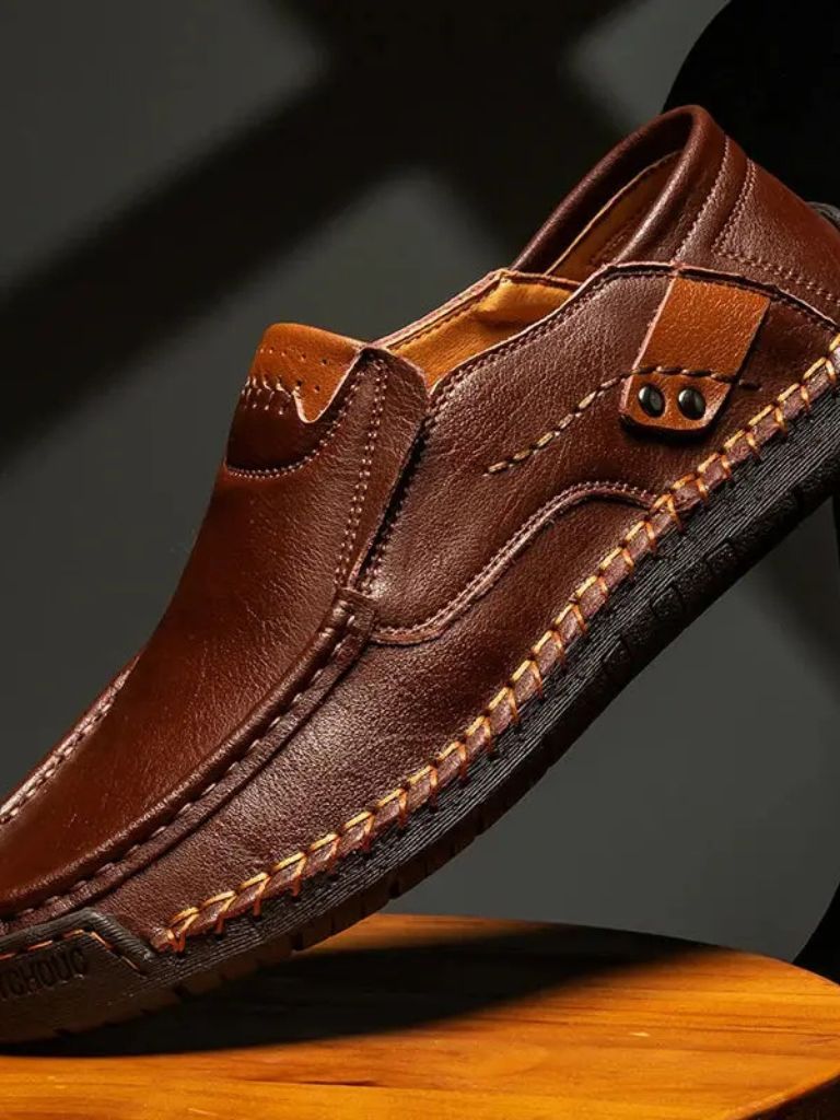 Comfortable Leather Moccasins Shoes - Crown & Cuff