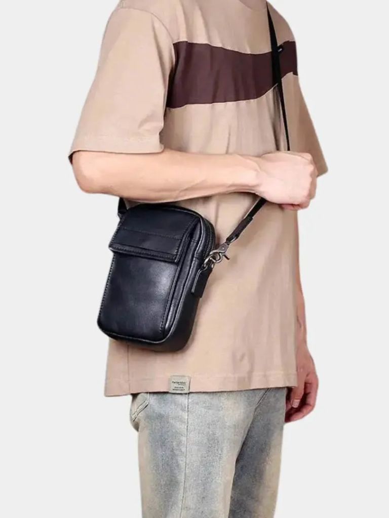 Essential Small Leather Shoulder Bag - Crown & Cuff