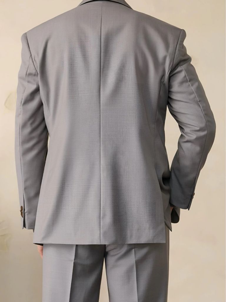 Genova Elegant Suit - Crown & Cuff