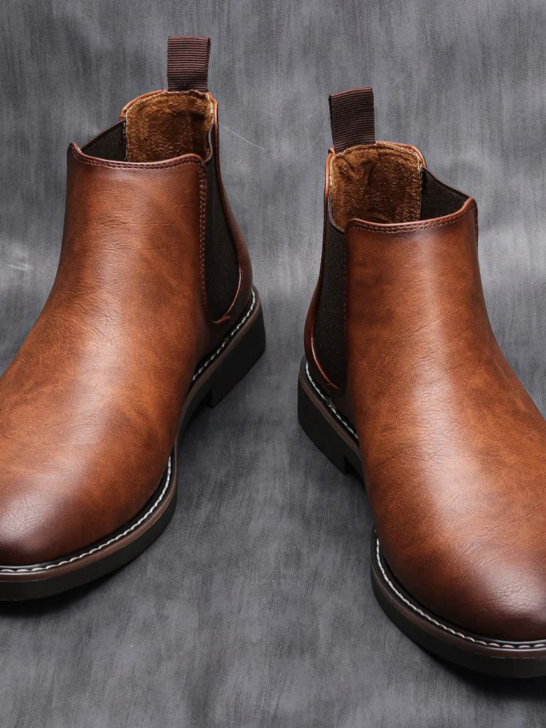 Maple Ash Chelsea Boots – Crown & Cuff
