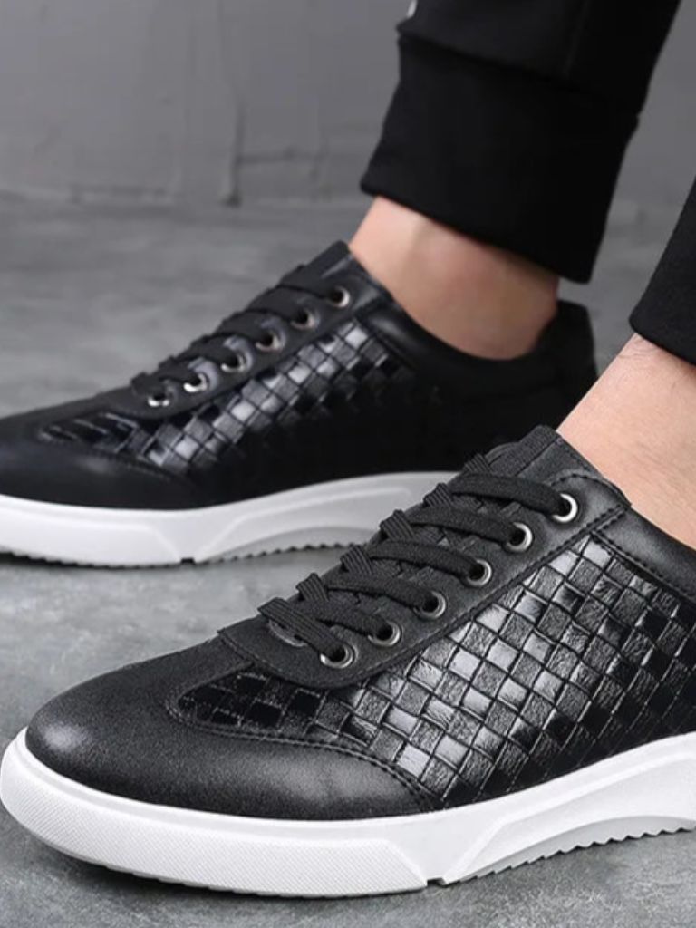 Noir Artisan Shoes - Crown & Cuff