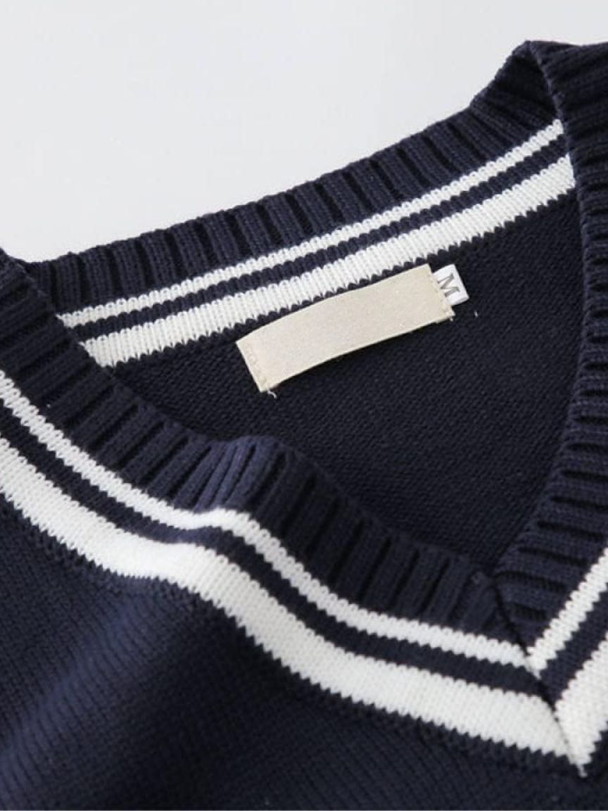 Old Money Essential Knit Vest - Crown & Cuff